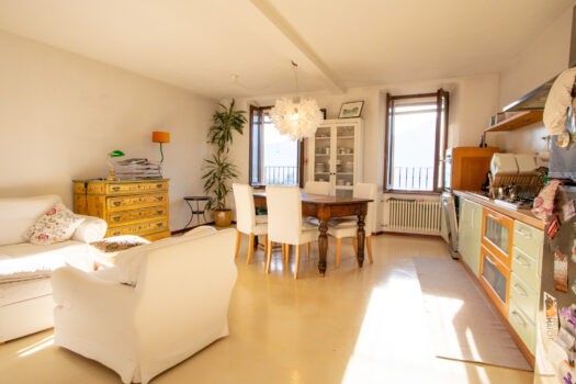Appartamento con vista lago in Tremezzina – ristrutturato