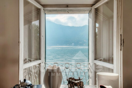 Attico in villa d’epoca a lago a Cernobbio