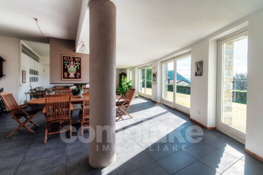 Villa moderna con giardino e vista lago a Cernobbio