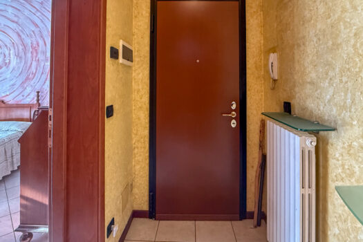 Due appartamenti con terrazzo a Colonno – vista lago