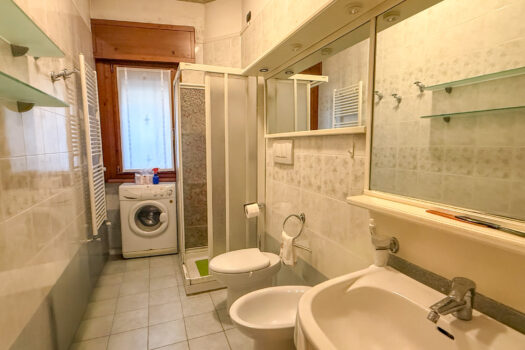 Due appartamenti con terrazzo a Colonno – vista lago