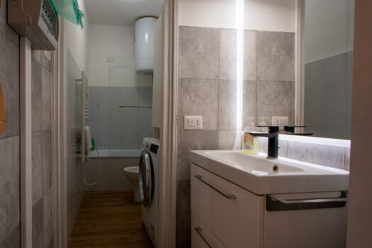 Bilocale vicino al lago con garage – Tremezzina