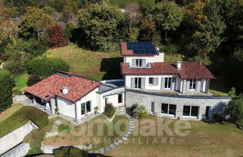 Villa moderna con giardino e vista lago a Cernobbio