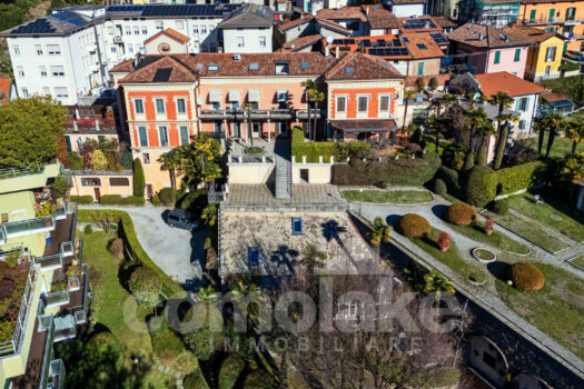 Appartamento open space in villa d’epoca in centro a Cernobbio