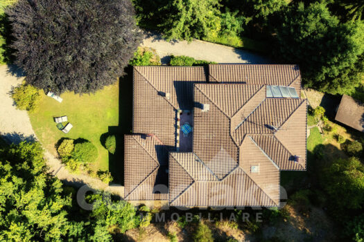 Villa indipendente con ampio giardino a San Fermo Della Battaglia