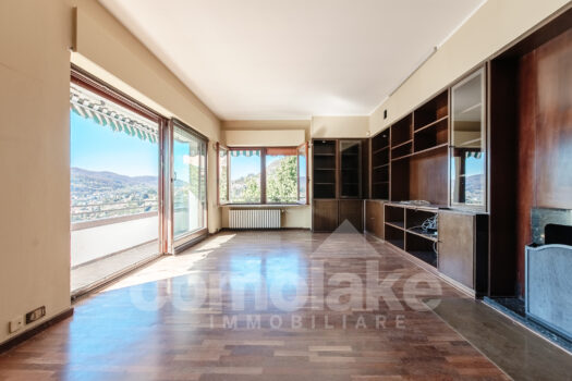 Attico con meravigliosa vista lago a Cernobbio