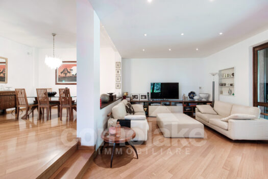 Villa indipendente con ampio giardino a San Fermo Della Battaglia