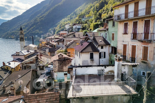 Casa di lago con ampio terrazzo a Brienno