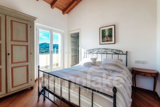 Villa moderna con giardino e vista lago a Cernobbio