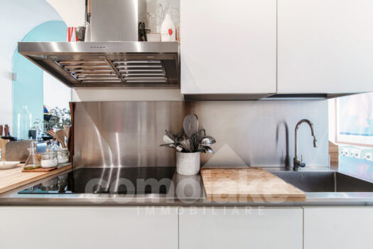 Appartamento con giardino a lago e posto barca vicino Cernobbio