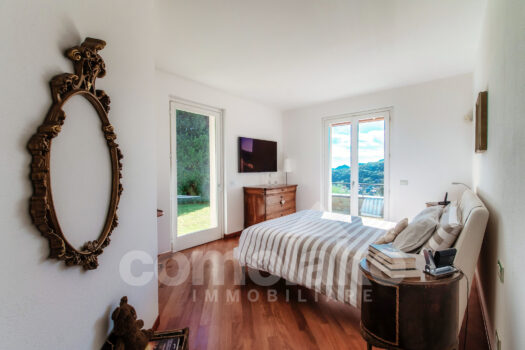 Villa moderna con giardino e vista lago a Cernobbio