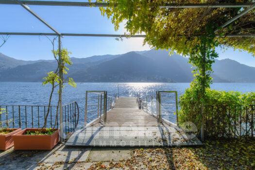 Appartamento con giardino a lago e posto barca vicino Cernobbio