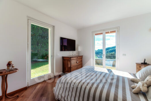 Villa moderna con giardino e vista lago a Cernobbio