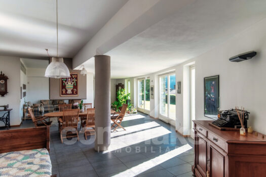 Villa moderna con giardino e vista lago a Cernobbio