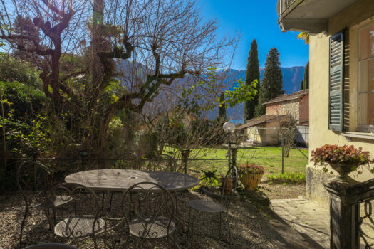 Villa con giardino in Tremezzina – vicina al centro con vista lago