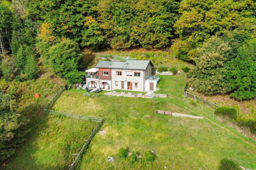 Villa con vista lago a Cremia – posizione dominante