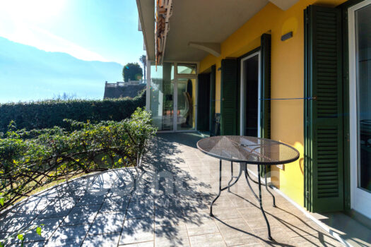 Villa con giardino e splendida vista lago a Moltrasio