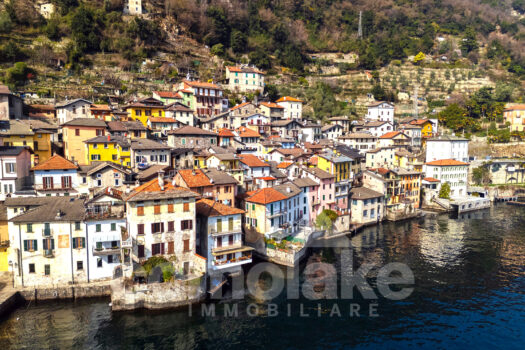 Casa storica direttamente a lago con terrazzo a Brienno