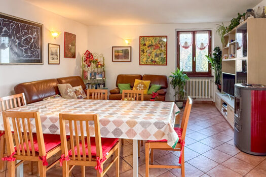 Trilocale con ampio terrazzo a Plesio – vista lago