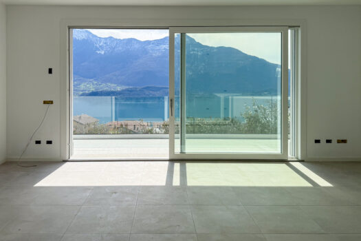 Nuovi appartamenti moderni a Domaso – piscina e vista lago