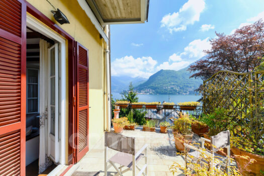 Appartamento in casa storica con terrazzo e giardino