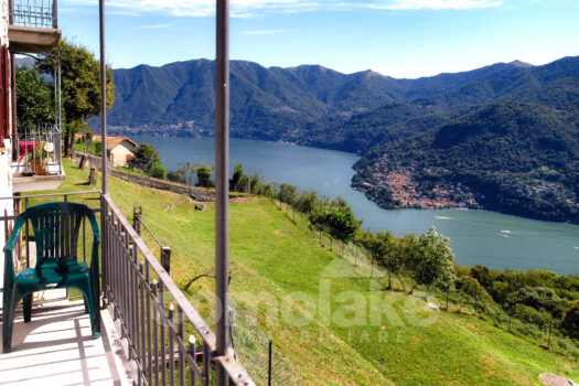 Antica casa di lago con ampio giardino a Cernobbio
