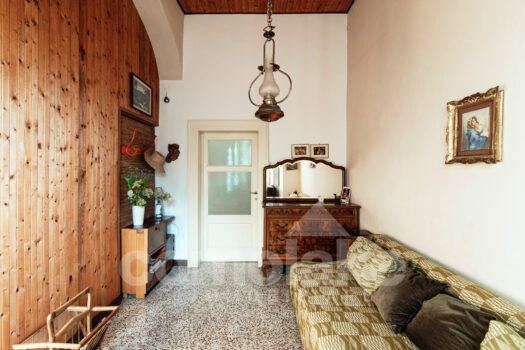 Casa storica con terrazzo e giardino a Moltrasio