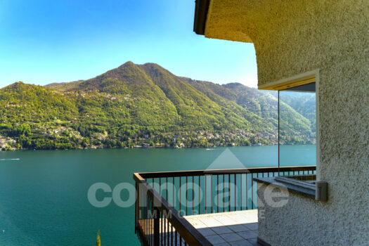 Villa con magnifica vista lago a Moltrasio