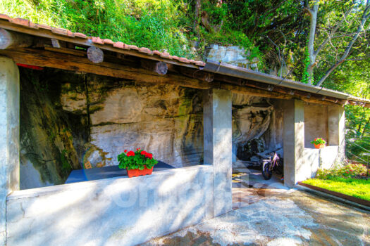 Casa di lago con giardino e vista lago a Carate Urio