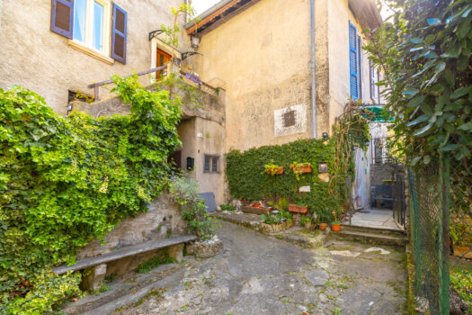 Porzione di casa a Grandola ed Uniti – vicina al centro