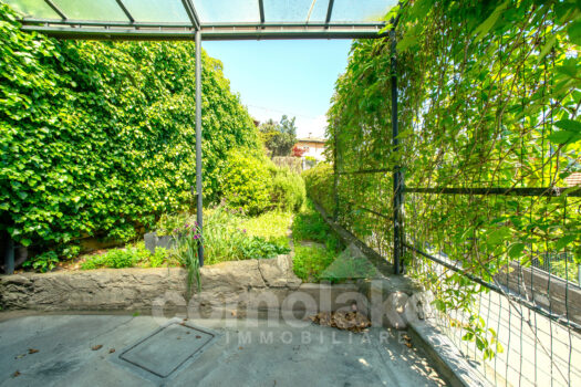 Villa moderna con vista lago a Moltrasio