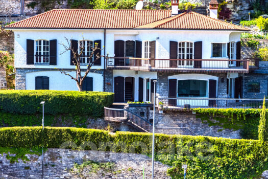 Villa con magnifica vista lago a Moltrasio