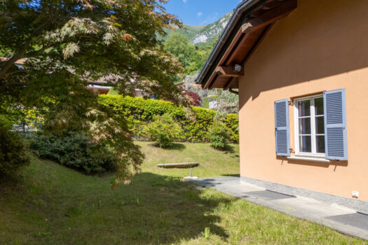 Villa con giardino a Griante – vista lago