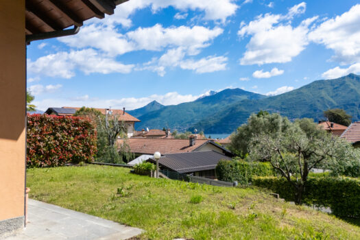 Villa con giardino a Griante – vista lago