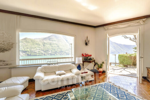 Villa con magnifica vista lago a Moltrasio