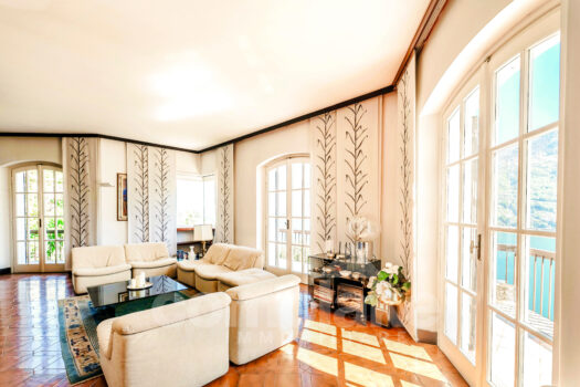 Villa con magnifica vista lago a Moltrasio