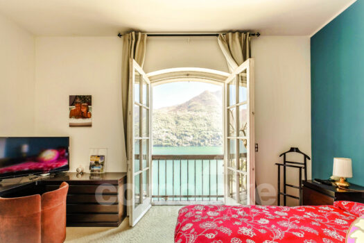 Villa con magnifica vista lago a Moltrasio