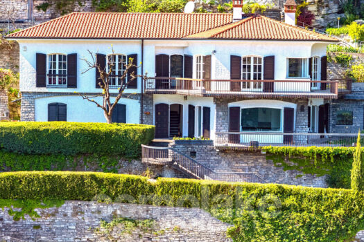 Villa con magnifica vista lago a Moltrasio