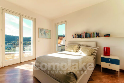 Villa moderna con giardino e vista lago a Cernobbio