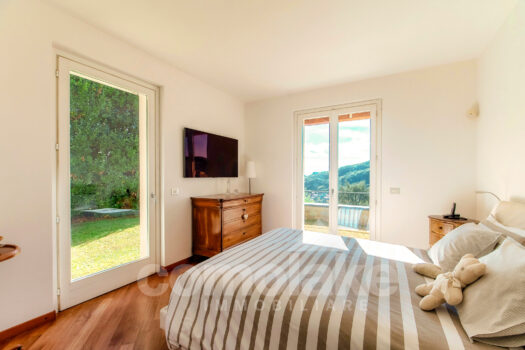 Villa moderna con giardino e vista lago a Cernobbio