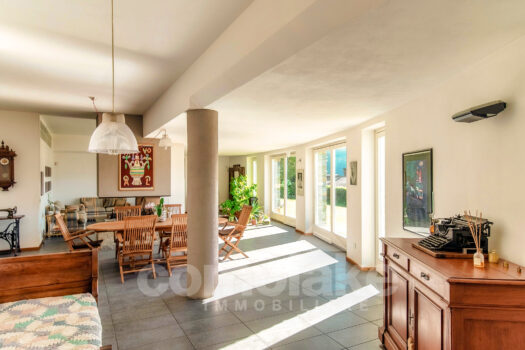 Villa moderna con giardino e vista lago a Cernobbio