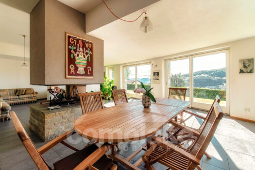 Villa moderna con giardino e vista lago a Cernobbio