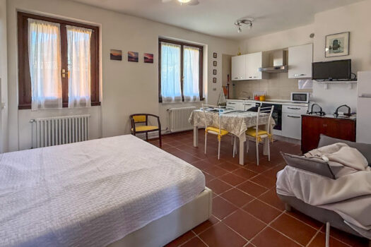 Menaggio – Due monolocali con vista lago in residence con parco secolare