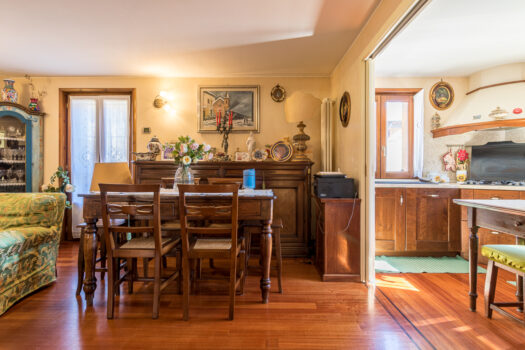 Casa indipendente con vista lago ad Argegno
