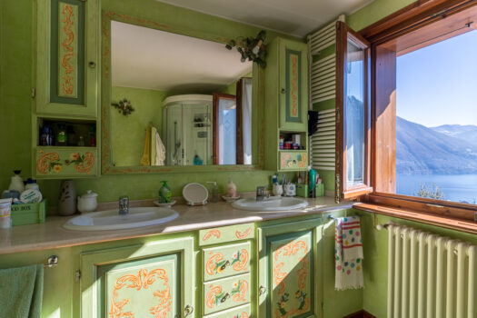 Casa indipendente con vista lago ad Argegno