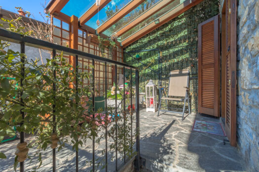 Casa indipendente con vista lago ad Argegno