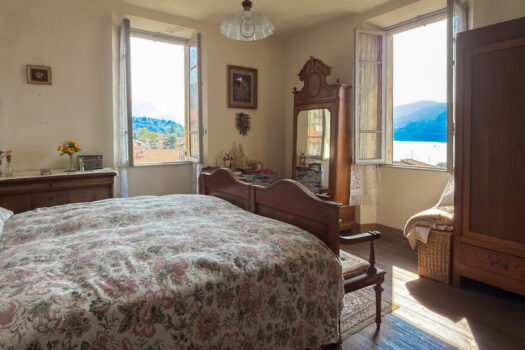 Appartamento in villa d’epoca con giardino in Tremezzina