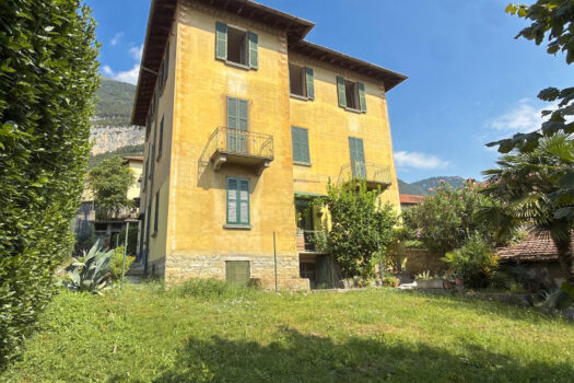 Appartamento in villa d’epoca con giardino in Tremezzina
