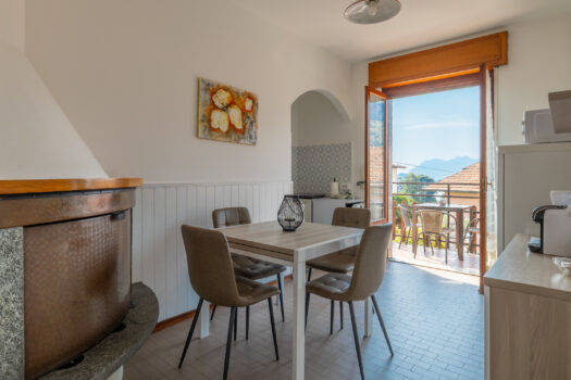 Casa indipendente con giardino e vista lago a Menaggio