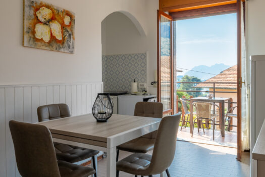 Casa indipendente con giardino e vista lago a Menaggio